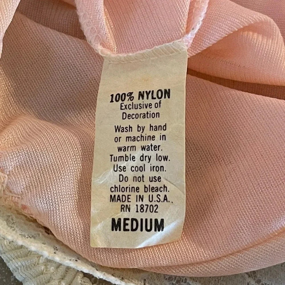 VINTAGE long nightgown with lace bustier. - Picture 8 of 11